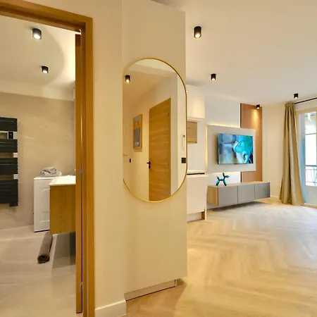 Monaco - Menton - Full Clim - 6 Persons - 2 Bedrooms - Full Renovated - Hypercenter - Beach And Sun