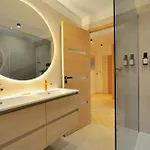 Monaco # - 6 Persons - 2 Bedrooms - Full Renovated - Full Clim - Hypercenter - And Sun شقة مينتون