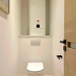 شقة Monaco # - 6 Persons - 2 Bedrooms - Full Renovated - Full Clim - Hypercenter - And Sun *