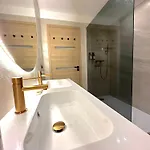 Monaco # - 6 Persons - 2 Bedrooms - Full Renovated - Full Clim - Hypercenter - And Sun *