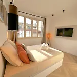 شقة Monaco # - 6 Persons - 2 Bedrooms - Full Renovated - Full Clim - Hypercenter - And Sun