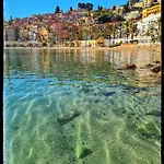شقة Monaco # - 6 Persons - 2 Bedrooms - Full Renovated - Full Clim - Hypercenter - And Sun مينتون