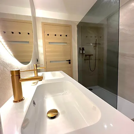 Monaco # - 6 Persons - 2 Bedrooms - Full Renovated - Private Parking - Full Clim - Hypercenter - And Sun *