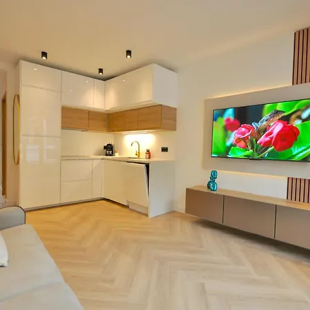 Monaco # - 6 Persons - 2 Bedrooms - Full Renovated - Full Clim - Hypercenter - And Sun شقة *